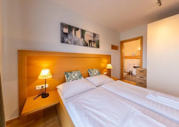 0012 DN Top 2 2023 10