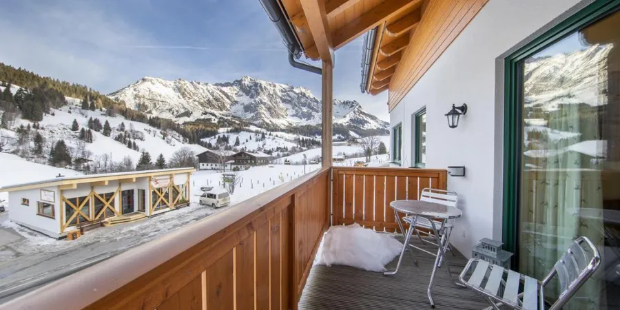 0001 DN Mountain 6 18