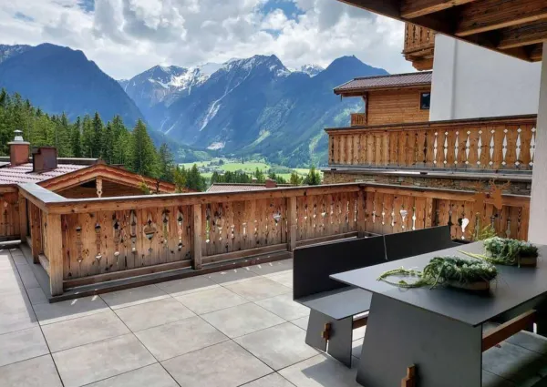 0024 NK Blessachkopf Terras zomer 5