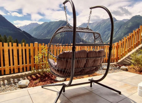 0034 NK Edelweissspitze uitzicht schommelstoel