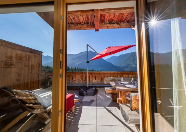 Neukirchen Nationalpark chalet Gamsmutter zomer groot balkon 1