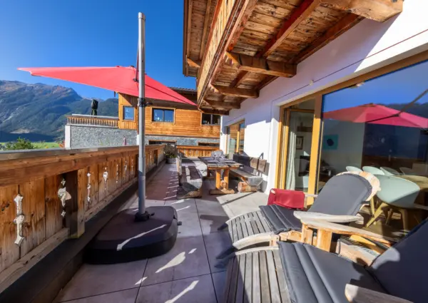 Neukirchen Nationalpark chalet Gamsmutter zomer groot balkon