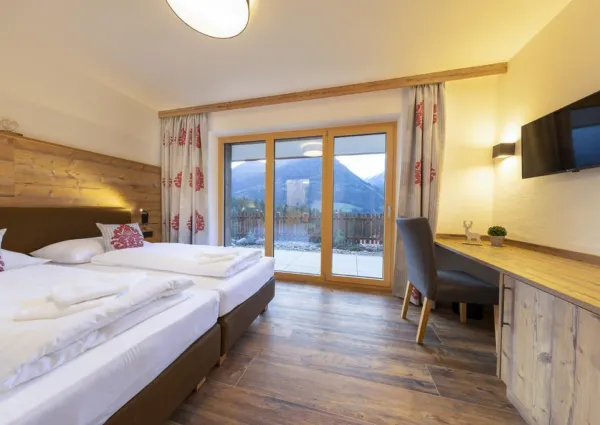 0011 NK Glockhaus 12