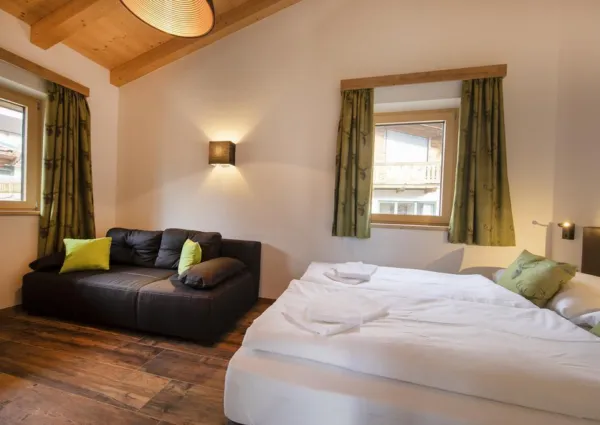 0016 NK Glockhaus 20