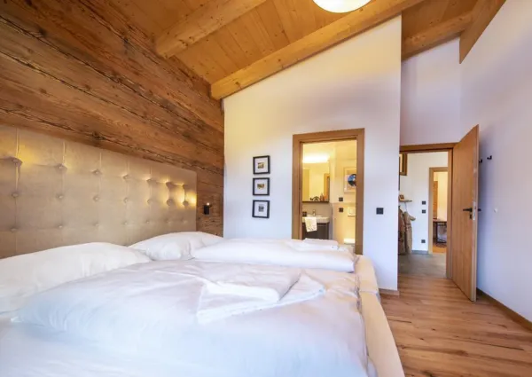 0015 NK Grossschober 16