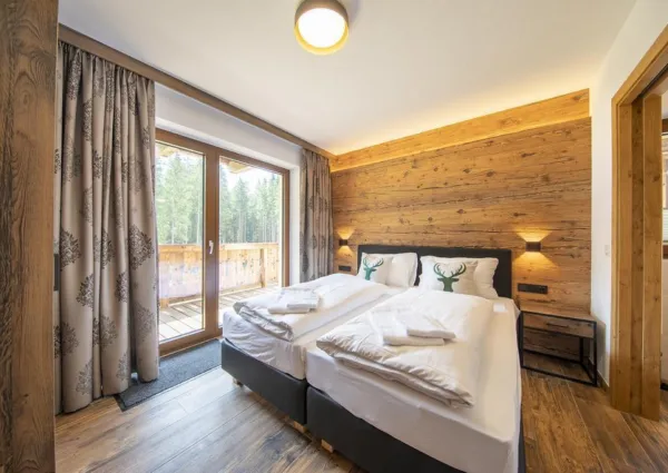 0012 NK Kratzenberg 24