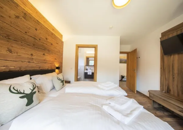 0013 NK Kratzenberg 25