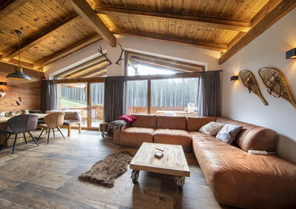 0005 NK Chalet 11 014 woonkamer zithoek