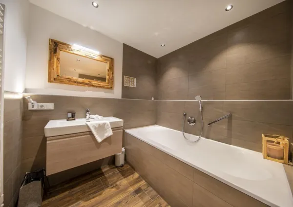 0017 NK Chalet 11 040 badkamer