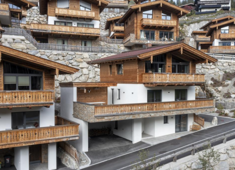 0022 NK Chalet 11 001 aanzicht zomer