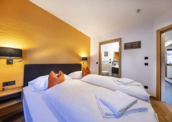 0021 NK Kaferfeldeck 24