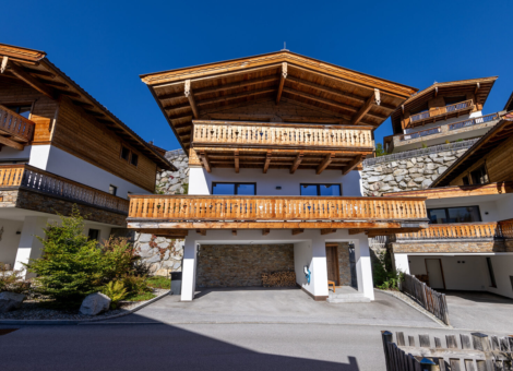 Neikirchen Nationalpark chalet KC3 A4ferfeldeck zomer aanzicht