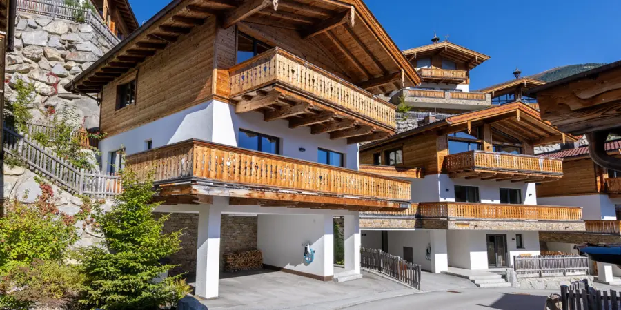 Neikirchen Nationalpark chalet KC3 A4ferfeldeck zomer aanzicht 2