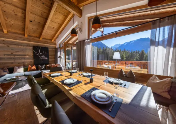 NK Ochsenbug eettafel