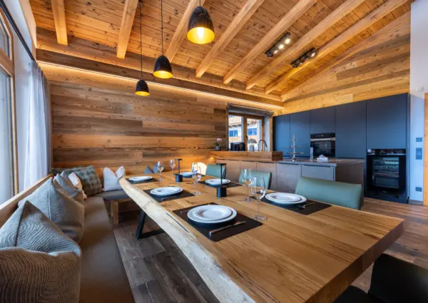 NK Ochsenbug eettafel en keuken