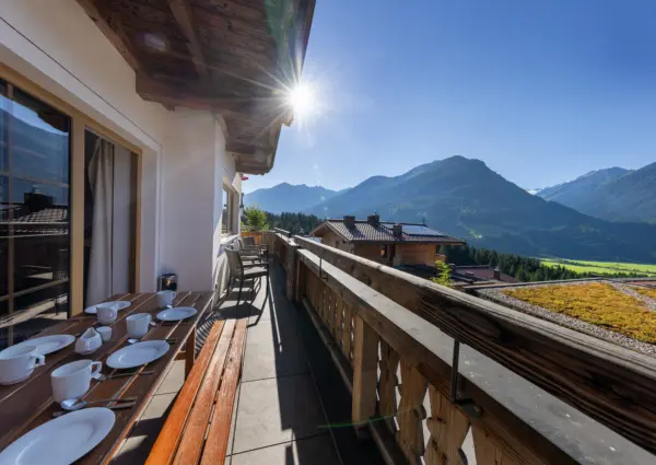 NPC Rainerhorn terras met tafel