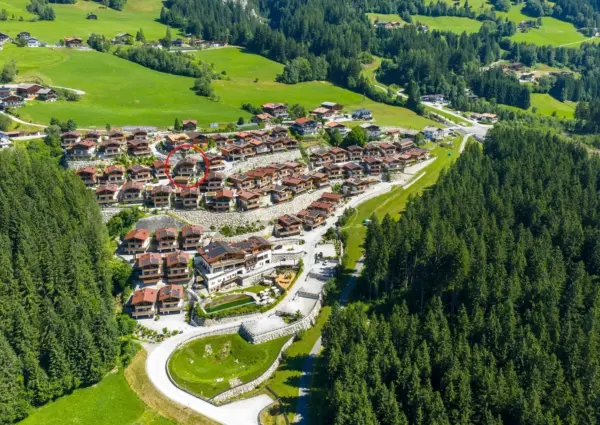 Neukirchen Nationalpark Rainerhorn overzicht met cirkel