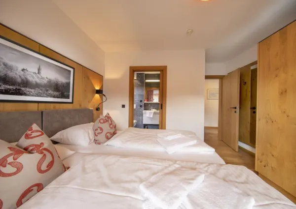 0012 NK Rotspitze slaapkamer Chalet 54 305