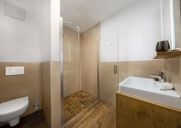 0016 NK Schneespitze badkamer 1 045