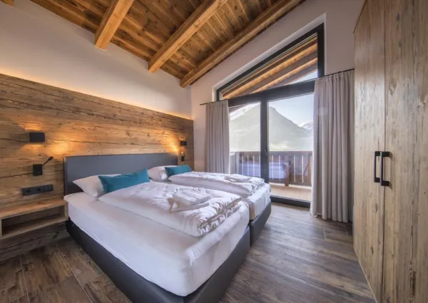 0009 NK Schwarze Wand 9