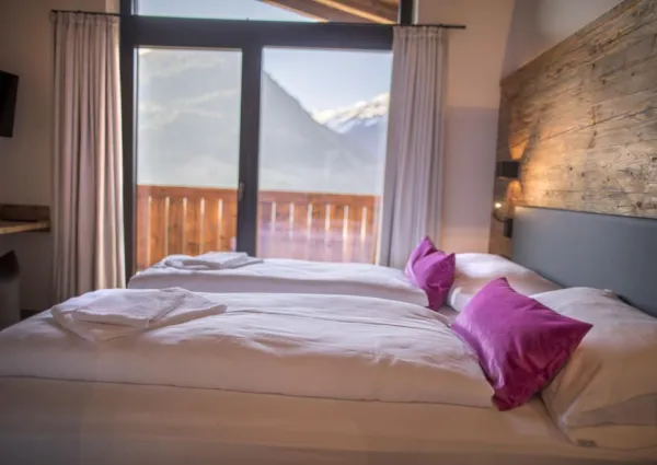 0013 NK Schwarze Wand 14