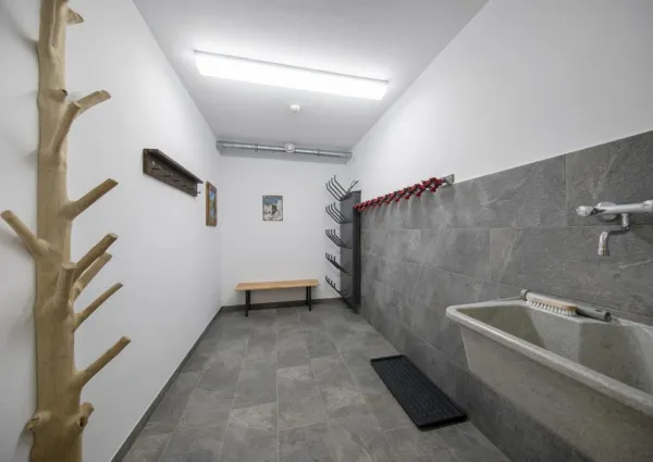 0018 NK Schwarzes Horndl 23