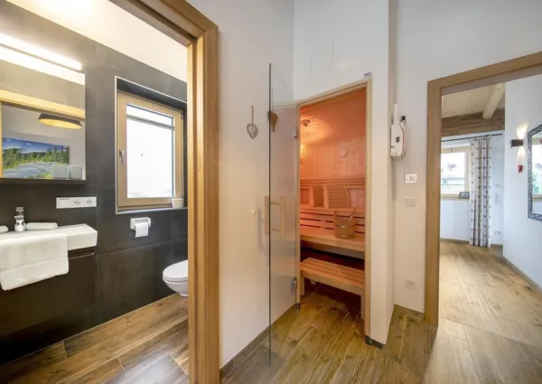 0019 NK Schwarzes Horndl 9