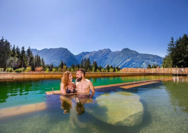 0024 NK NPC Schwimmteich 28 tan