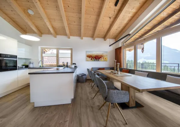 0007 NK Zollspitze Eetkamer 1