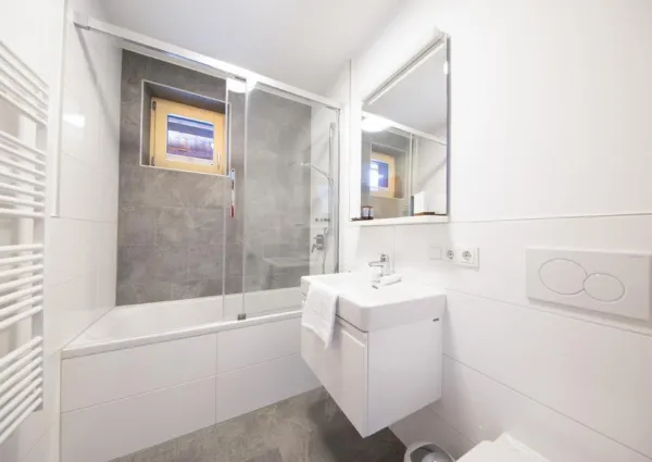 0011 NK Zollspitze Badkamer 1