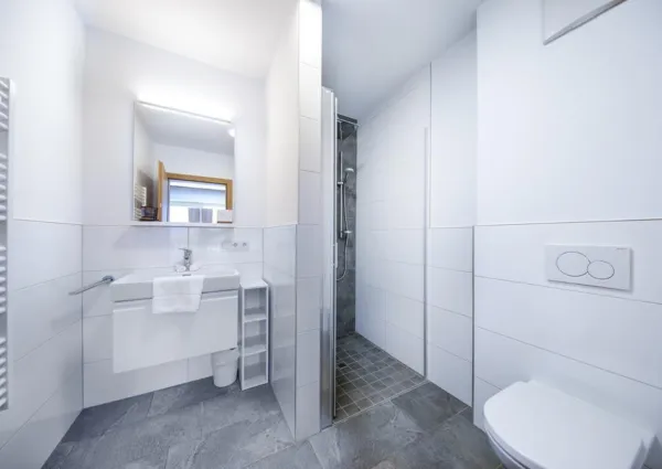 0014 NK Zollspitze Badkamer 2