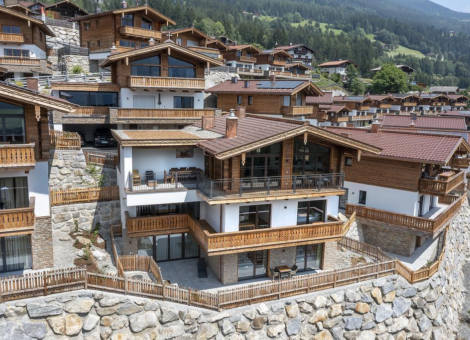 0028 NK Zollspitze vooraanzicht zomer 3