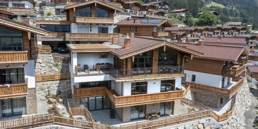 0028 NK Zollspitze vooraanzicht zomer 3