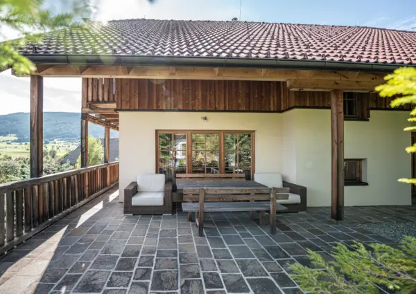 Panorama Chalet Forest terras met zithoek