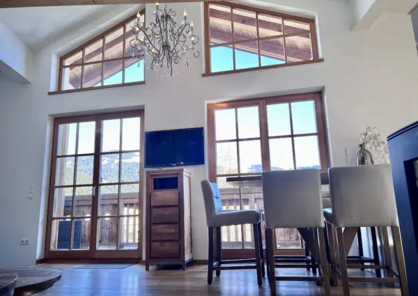 Penthouse Jen Sen grote raampartijen