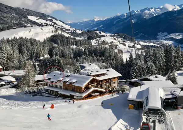 Penthouse Jen Sen ligging vanaf piste