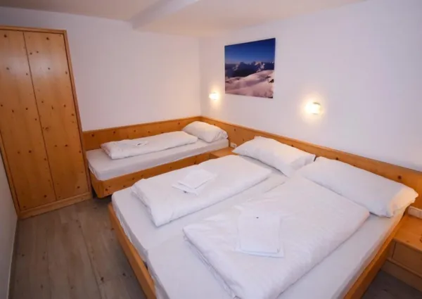 0016 Downstairs Triple Bedroom Edit