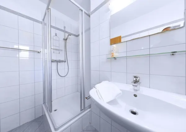 0012 SM Monica Top 1 28