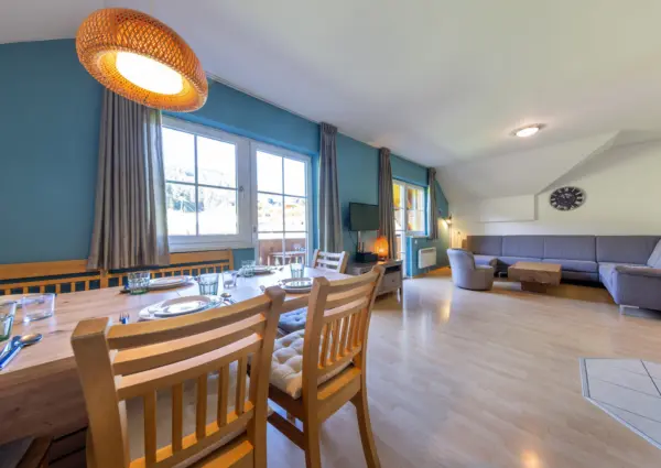 Res Monica Top 10 overzicht keuken naar woonkamer