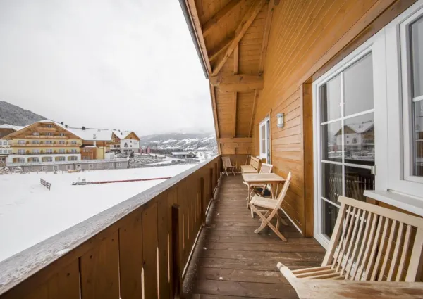 0013 SM Monica Top 10 winter 7