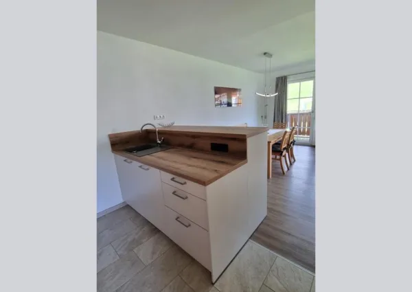 0007 SM Monica Top 5 2024 3