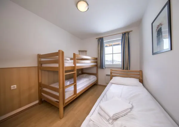 0010 SM Monica Top 5 6