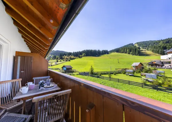 Res Monica Top 5 Zomers uitzicht vanaf balkon