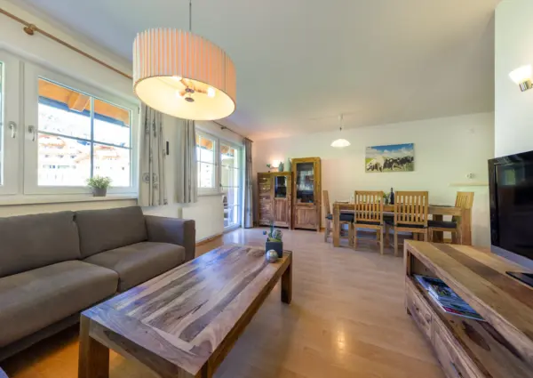 Res Monica Top 6 zithoek