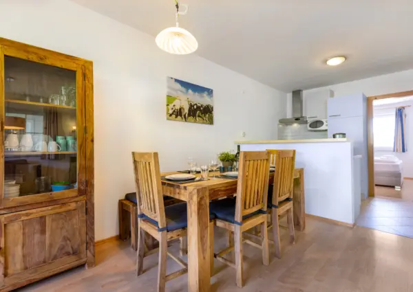 Res Monica Top 6 eettafel bij keueken