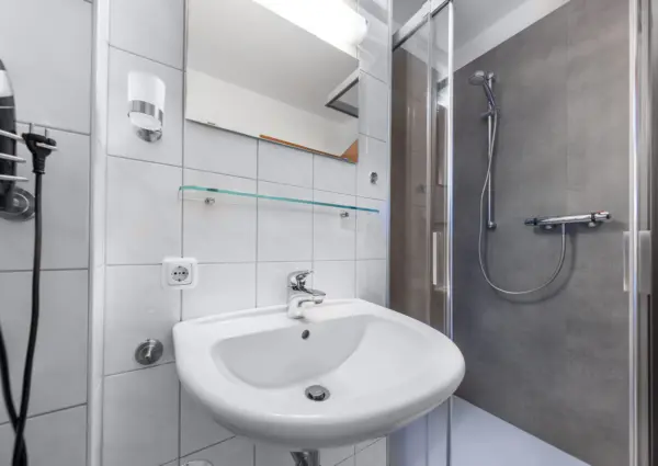 Res Monica Top 6 badkamer