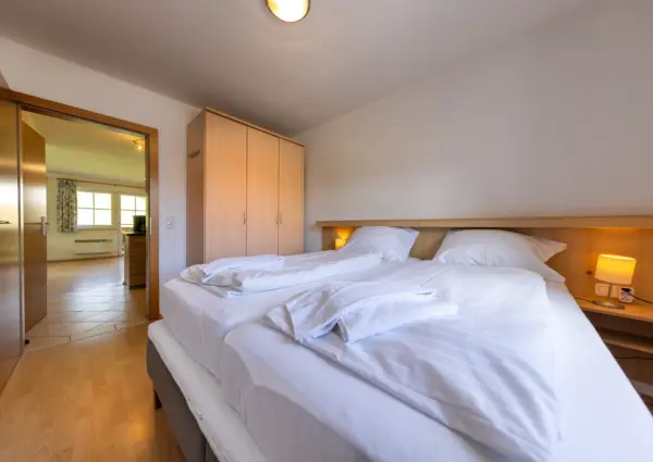 Res Monica Top 8 slaapkamer 1 2 persoons bed