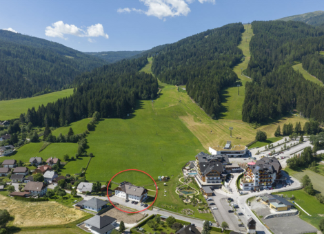 Residenz Monica Ligging zomer