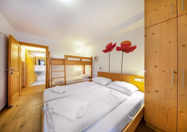 0012 NK Sonnenfeld Top 2 slp 2