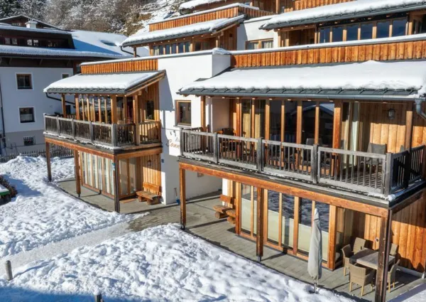 0025 NK Sonnenfeld Top 2 Winter 2024 5